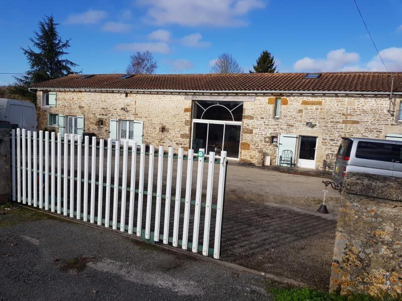 Le Pommier Chambre D'Hote Clussais-la-Pommeraie Buitenkant foto